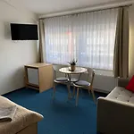 索波特游艇俱乐部旅馆 住宿加早餐酒店 3*