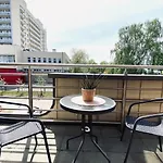 Bed & Breakfast Yacht Club 3*