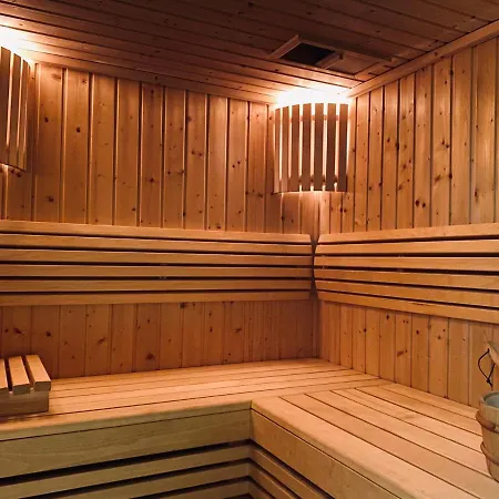 Yacht Club Bed & Breakfast Sopot