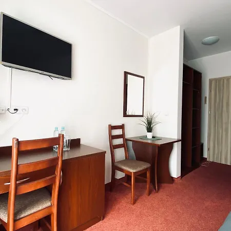 Yacht Club Bed & Breakfast 3*