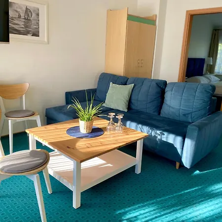 Couette-café Yacht Club 3*