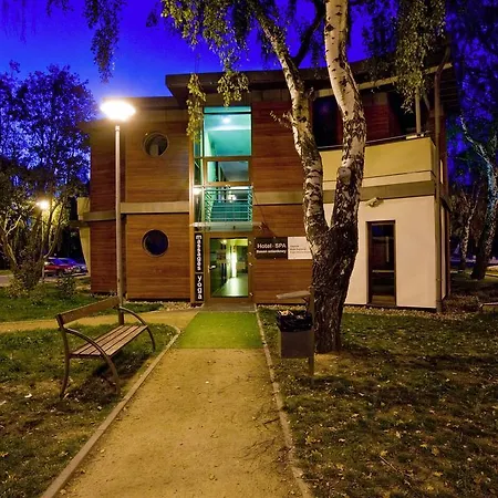 Yacht Club 소포트