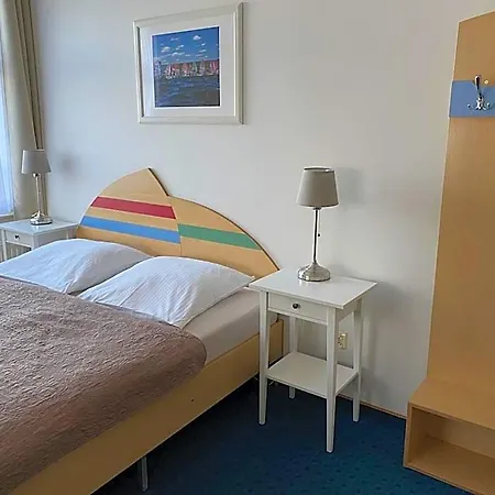 Frühstückspension Yacht Club 3*