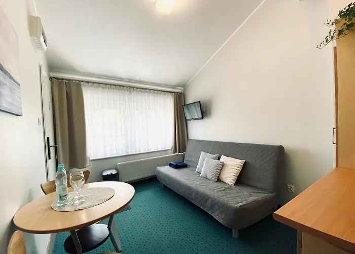 Yacht Club Couette-café