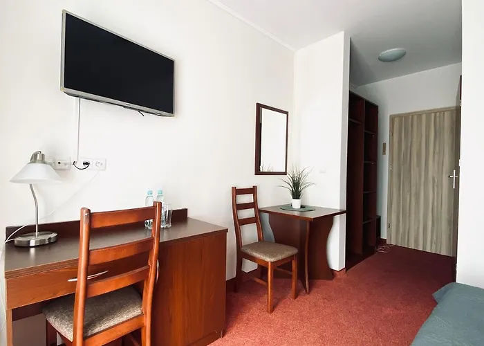 Yacht Club Couette-café 3*