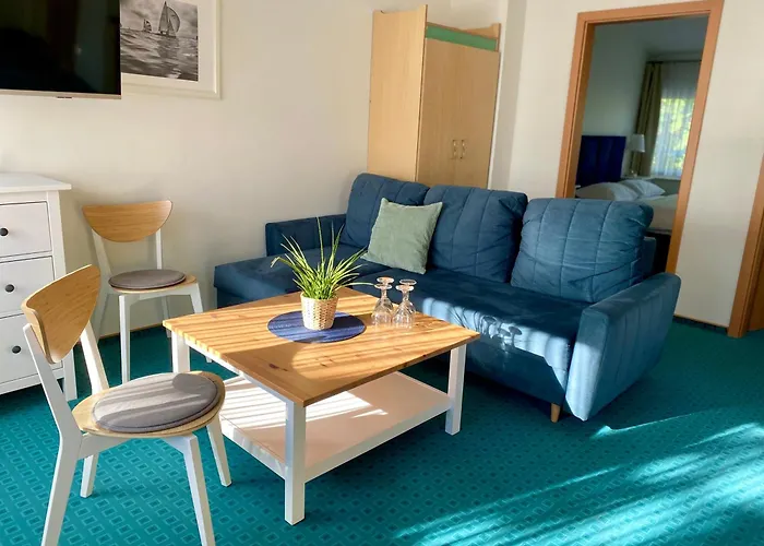 Couette-café Yacht Club 3*